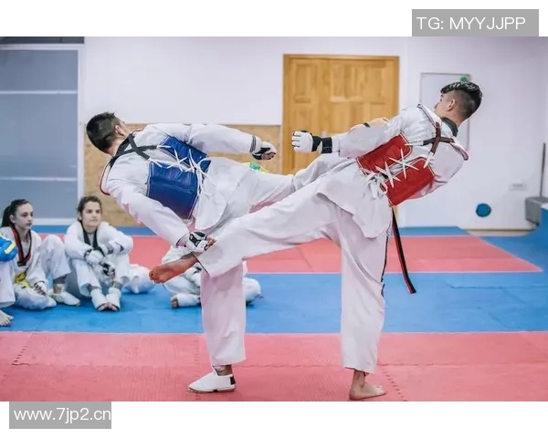 排球新手必看：轻松掌握团队协作技巧与实战策略